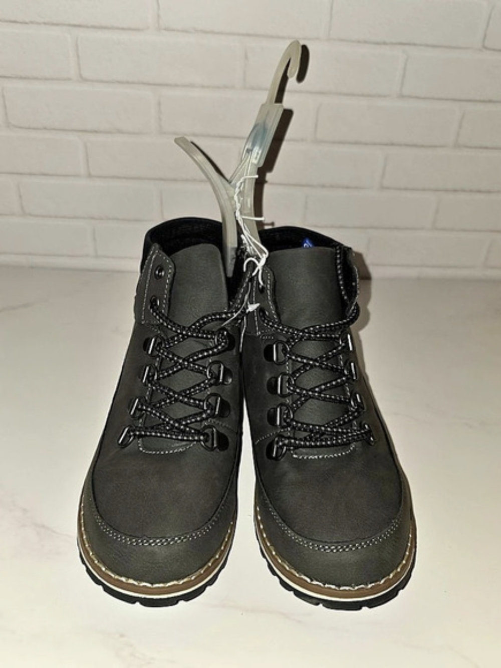 The Children's Place Girls Size 1 Gray Lace-Up Boots NWT